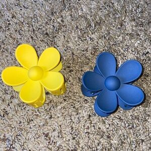 Flower claw clips